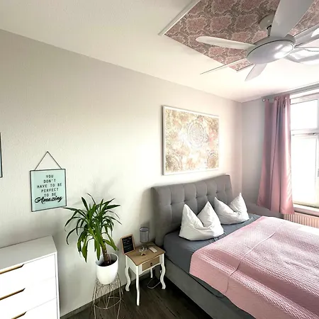 Premium Cityapartment *tiefgarage,netflix,zentrum* Appartement Cottbus