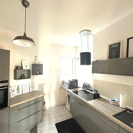 Premium Cityapartment *tiefgarage,netflix,zentrum* * Cottbus